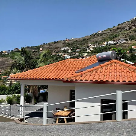 Calheta Boutique *