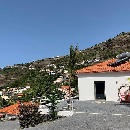 Calheta Boutique 度假居 阿科达卡列塔